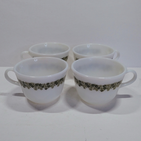 Vintage Pyrex Green Crazy Daisy Spring Blossom Milk Glass Coffee Cups Set of 4 - Picture 7 of 7